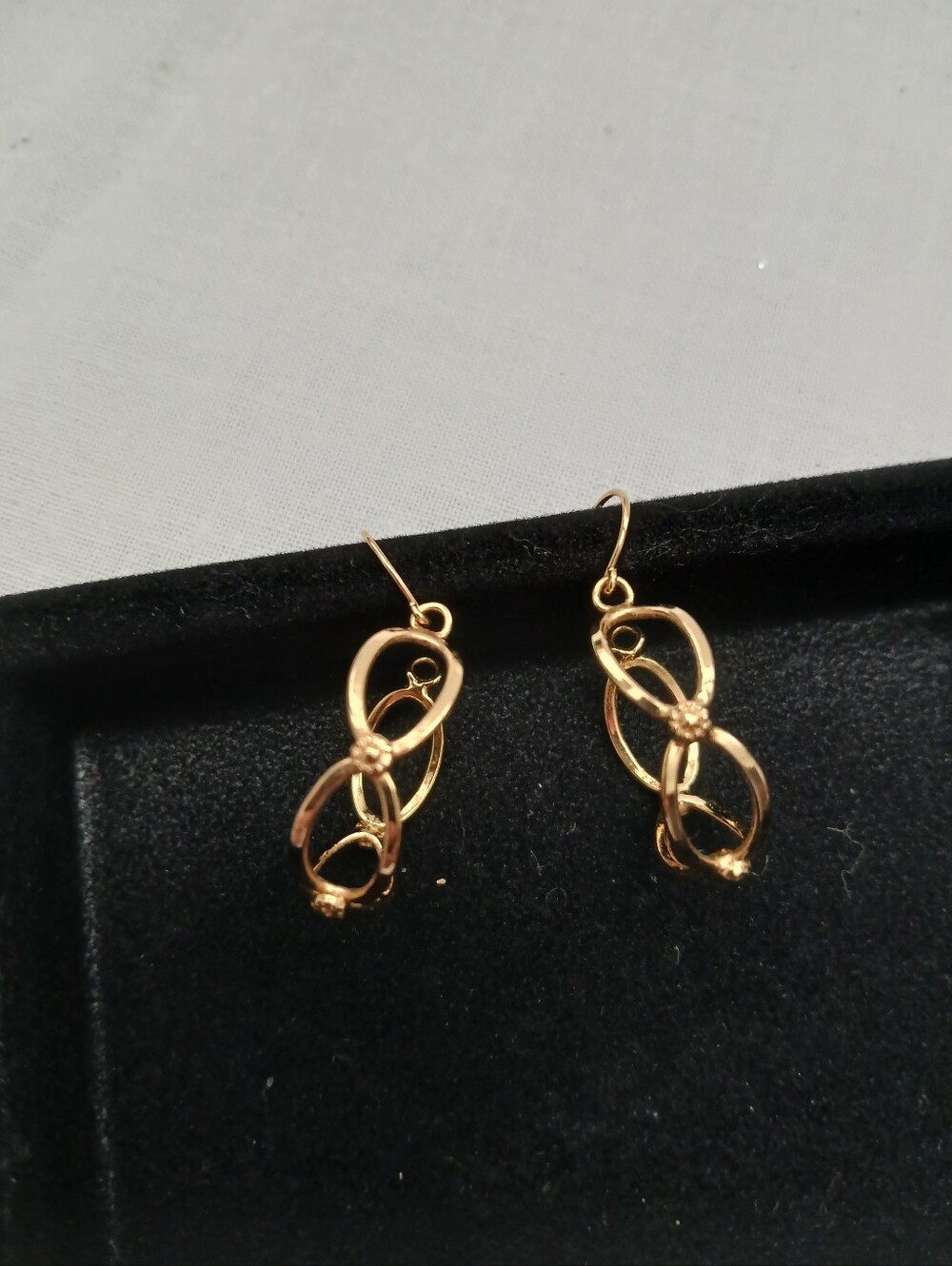 Gold Double Loop Dangle Earrings - Unbranded EUC